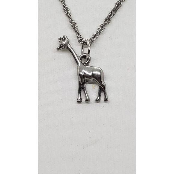 Sterling Silver Giraffe Pendant Necklace Figural Zoo Safari Animal - Picture 1 of 9